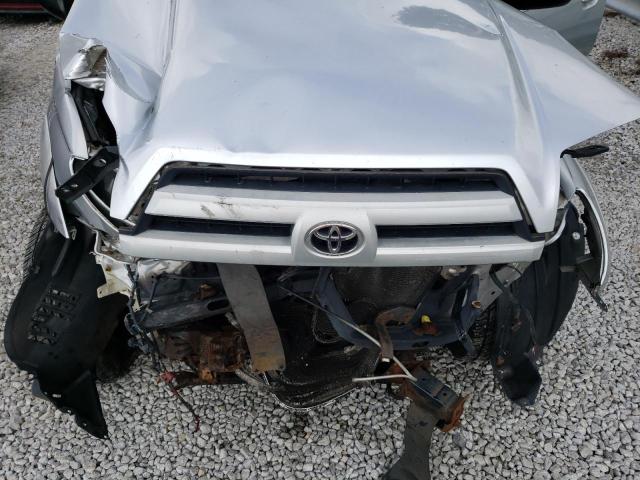 Photo 12 from auction – 2004 TOYOTA 4RUNNER SR with VIN JTEBU14R848025775