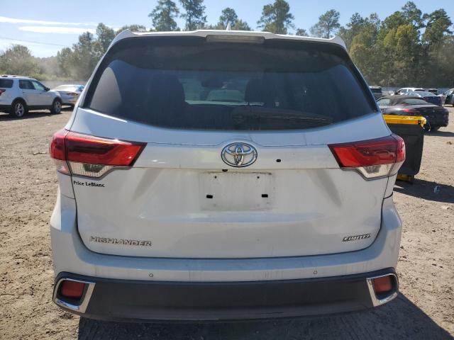 Photo 6 from auction – 2018 TOYOTA HIGHLANDER with VIN 5TDYZRFHXJS255330