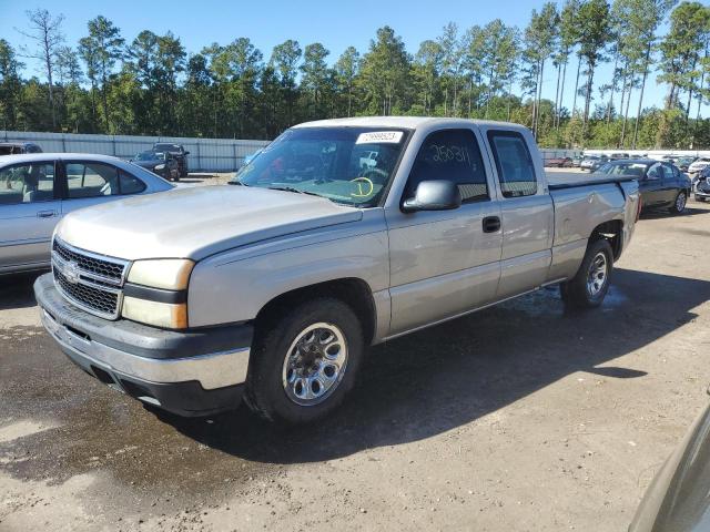 CHEVROLET SILVERADO 2006 with VIN 1GCEC19X86Z243501 - Photo from auction