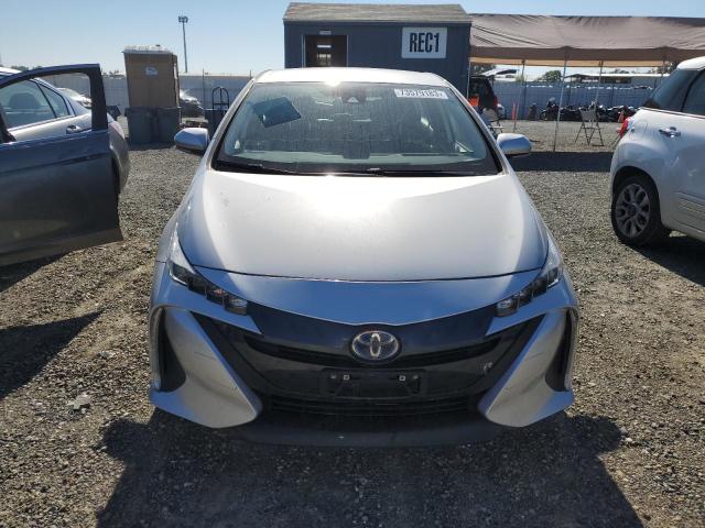 Photo 5 from auction – 2021 TOYOTA PRIUS PRIM with VIN JTDKAMFP0M3195121