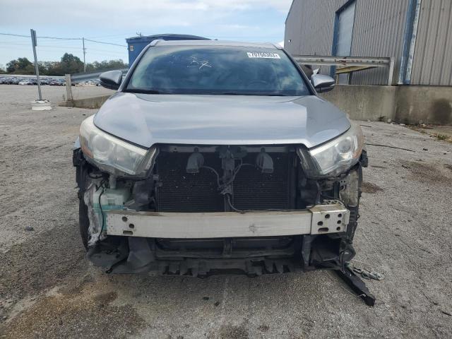 Photo 5 from auction – 2016 TOYOTA HIGHLANDER with VIN 5TDDKRFH2GS290780