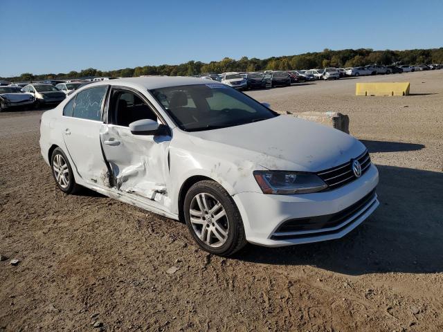 Photo 4 from auction – 2017 VOLKSWAGEN JETTA S with VIN 3VW2B7AJ1HM350097