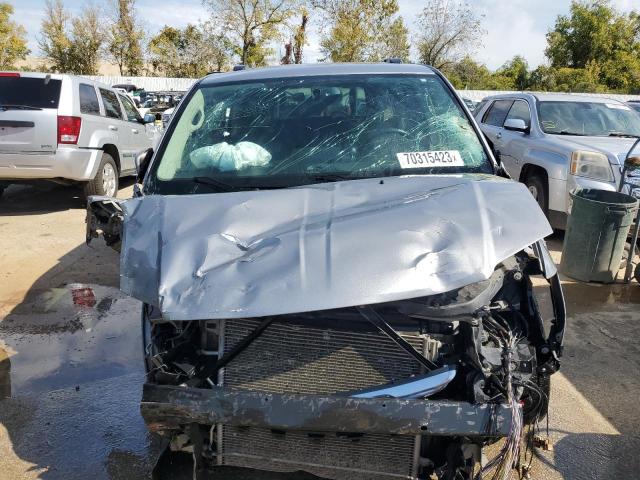 Photo 5 from auction – 2014 CHRYSLER TOWN & COU with VIN 2C4RC1BG7ER398772