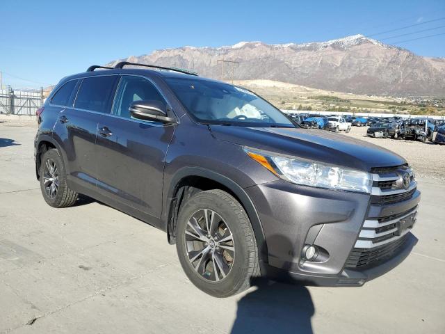 Photo 4 from auction – 2019 TOYOTA HIGHLANDER with VIN 5TDBZRFHXKS956960