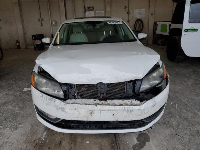 Photo 5 from auction – 2015 VOLKSWAGEN PASSAT SE with VIN 1VWBV7A33FC065277
