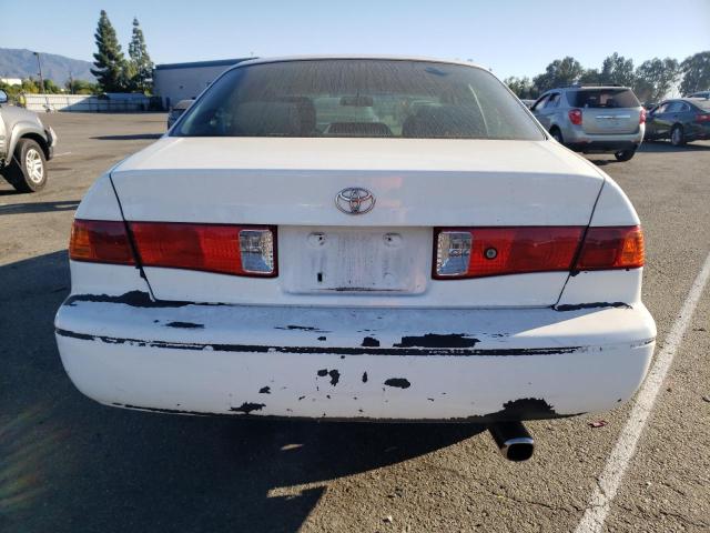 Photo 6 from auction – 2000 TOYOTA CAMRY CE with VIN JT2BG22K6Y0397944