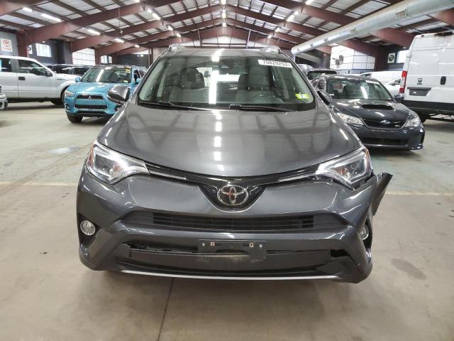 Photo 5 from auction – 2018 TOYOTA RAV4 LIMIT with VIN JTMDFREV9JJ230446