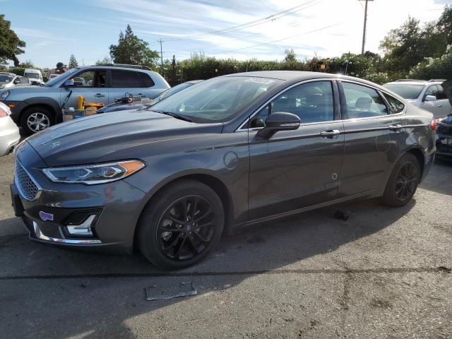 FORD FUSION TIT 2019 with VIN 3FA6P0SU9KR252280 - Photo from auction
