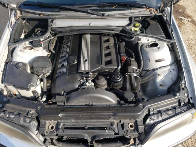 Photo 11 from auction – 2005 BMW 330 XI with VIN WBAEW53475PN38237