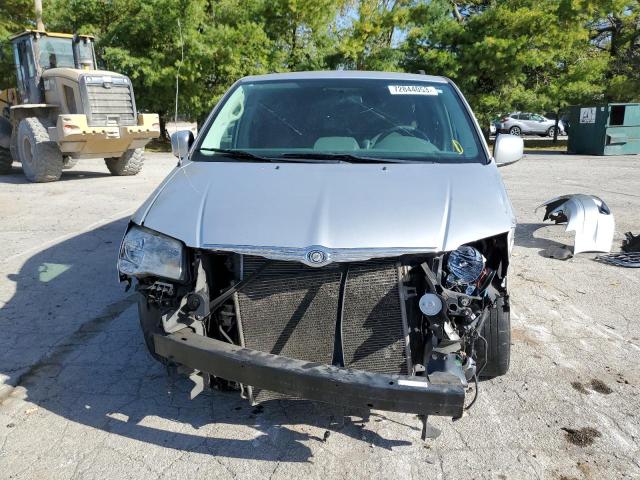Photo 5 from auction – 2010 CHRYSLER TOWN & COU with VIN 2A4RR5DX2AR337255