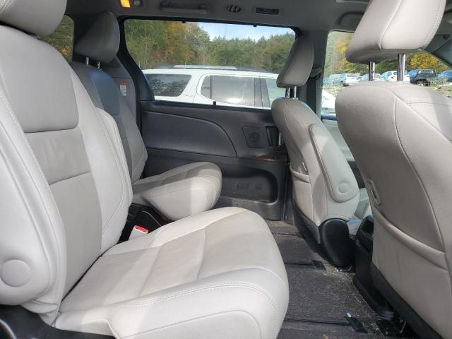 Photo 11 from auction – 2015 TOYOTA SIENNA XLE with VIN 5TDDK3DC0FS103989