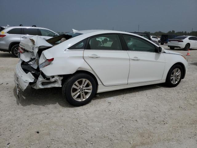 Photo 3 from auction – 2011 HYUNDAI SONATA GLS with VIN 5NPEB4AC4BH259693