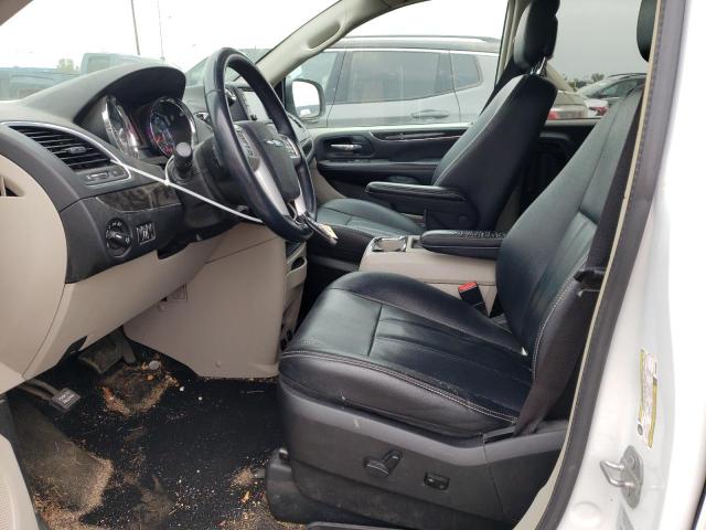 Photo 7 from auction – 2016 CHRYSLER TOWN & COU with VIN 2C4RC1BG8GR133040