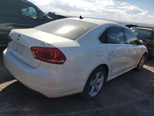 Photo 3 from auction – 2015 VOLKSWAGEN PASSAT S with VIN 1VWAS7A3XFC113250