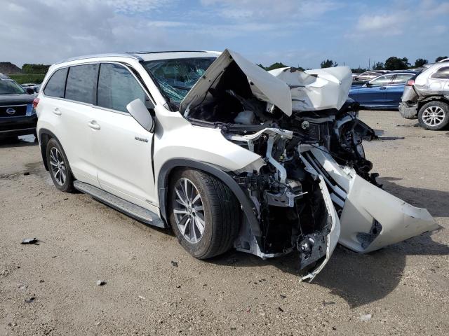 Photo 4 from auction – 2018 TOYOTA HIGHLANDER with VIN 5TDJGRFH4JS052117