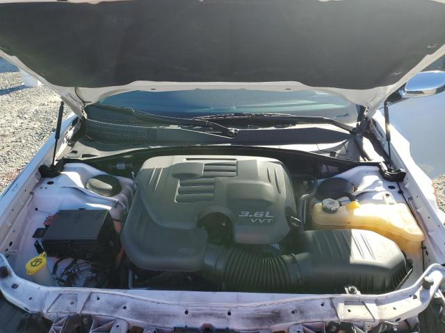 Photo 11 from auction – 2016 CHRYSLER 300C with VIN 2C3CCAEG2GH342740