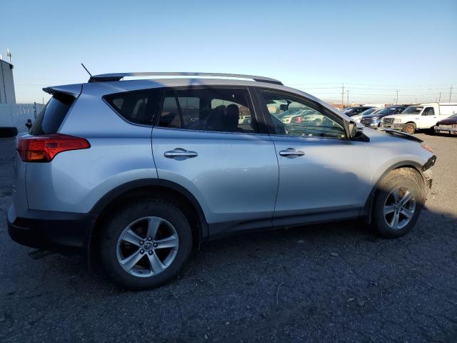Photo 3 from auction – 2015 TOYOTA RAV4 XLE with VIN JTMRFREV9FD098557