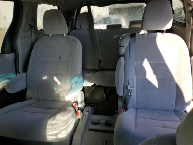 Photo 10 from auction – 2015 TOYOTA SIENNA LE with VIN 5TDKK3DC9FS572201