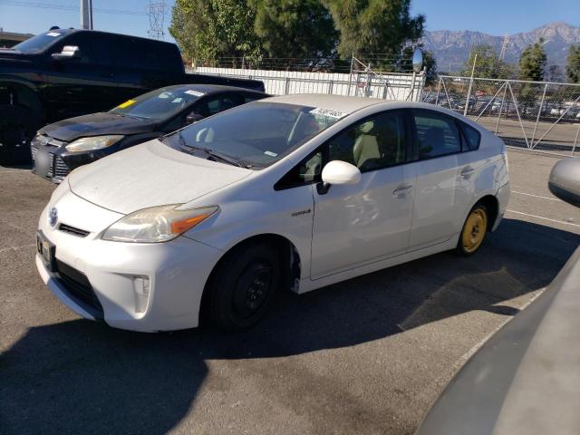 TOYOTA PRIUS 2015 с VIN JTDKN3DU6F0454075 - Фото с аукциона