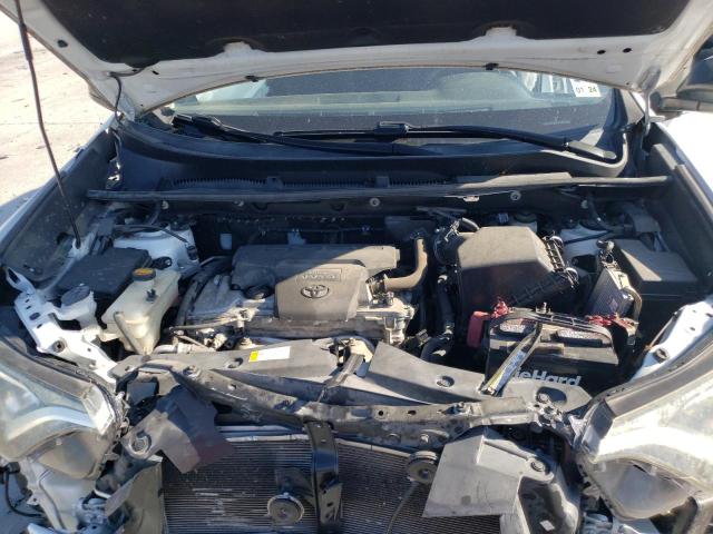 Photo 11 from auction – 2017 TOYOTA RAV4 LE with VIN 2T3ZFREV8HW399486