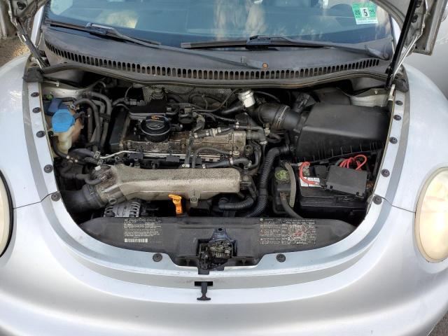 Photo 11 from auction – 2003 VOLKSWAGEN NEW BEETLE with VIN 3VWCD21YX3M321785