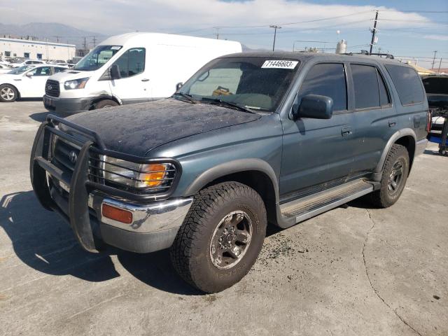 TOYOTA 4RUNNER SR 1998 with VIN JT3GN86R4W0067587 - Photo from auction