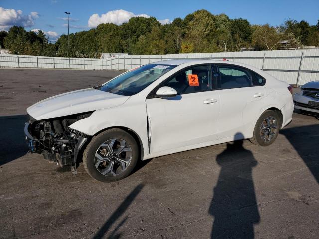 KIA FORTE FE 2021 with VIN 3KPF24AD0ME405544 - Photo from auction