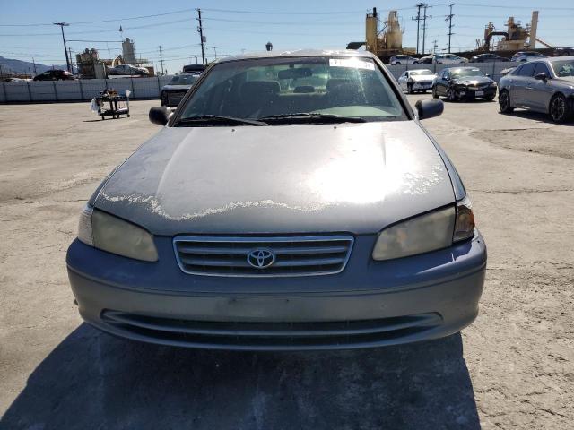 Photo 5 from auction – 2001 TOYOTA CAMRY CE with VIN JT2BF22K710303790