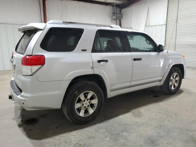 Photo 3 from auction – 2011 TOYOTA 4RUNNER SR with VIN JTEZU5JR1B5015968