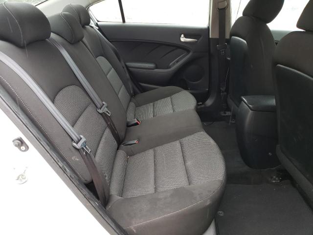 Photo 10 from auction – 2017 KIA FORTE LX with VIN 3KPFK4A73HE025176
