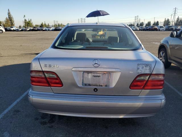 Photo 6 from auction – 2002 MERCEDES-BENZ E 320 with VIN WDBJF65J62B473415
