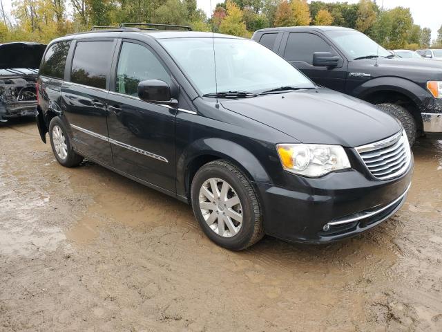 Photo 4 from auction – 2015 CHRYSLER TOWN & COU with VIN 2C4RC1BG6FR672979