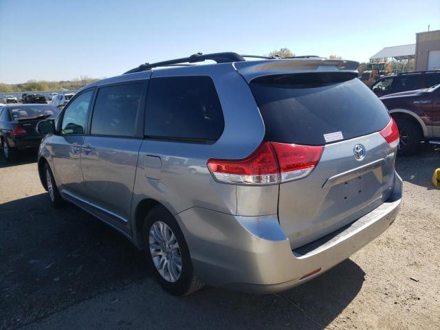 Photo 2 from auction – 2011 TOYOTA SIENNA XLE with VIN 5TDYK3DC5BS159048