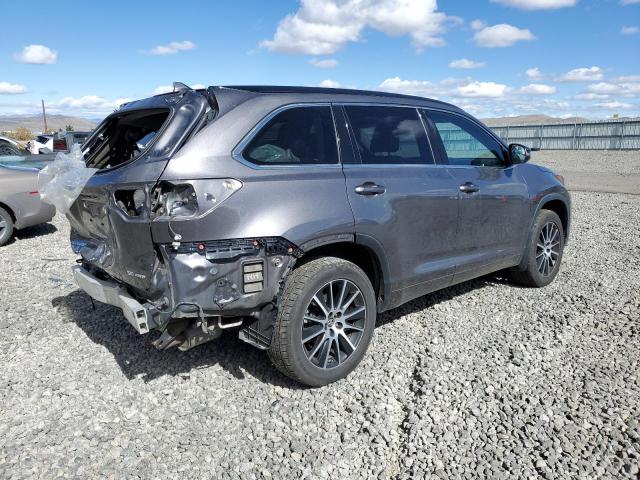 Photo 3 from auction – 2017 TOYOTA HIGHLANDER with VIN 5TDJZRFH1HS440300