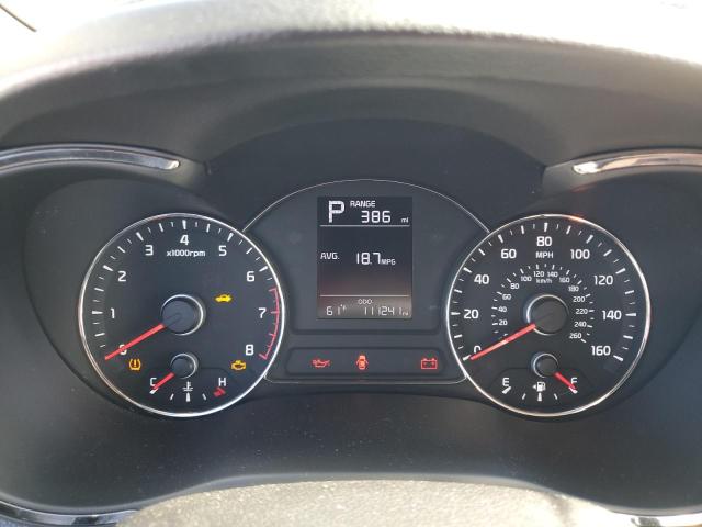 Photo 9 from auction – 2017 KIA FORTE LX with VIN 3KPFK4A7XHE112329