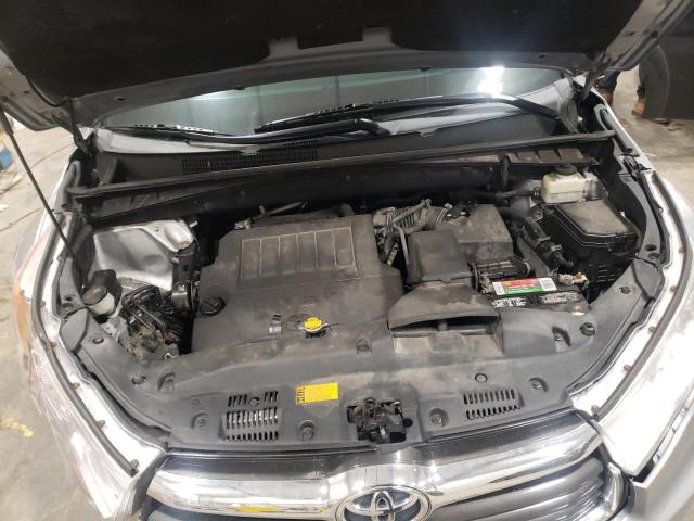 Фото 12 с аукциона – 2015 TOYOTA HIGHLANDER с VIN 5TDJKRFH8FS149407