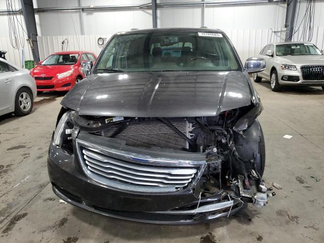 Photo 5 from auction – 2015 CHRYSLER TOWN & COU with VIN 2C4RC1GG4FR708709