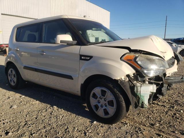 Photo 4 from auction – 2013 KIA SOUL with VIN KNDJT2A53D7530803