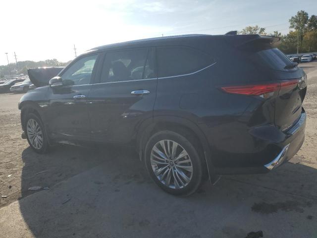 Photo 2 from auction – 2022 TOYOTA HIGHLANDER with VIN 5TDEBRCH6NS095092