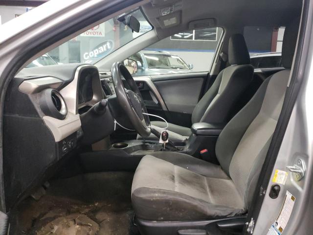 Photo 7 from auction – 2014 TOYOTA RAV4 LE with VIN JTMBFREV3ED073556