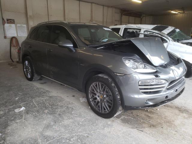 Photo 4 from auction – 2014 PORSCHE CAYENNE with VIN WP1AF2A29ELA43402