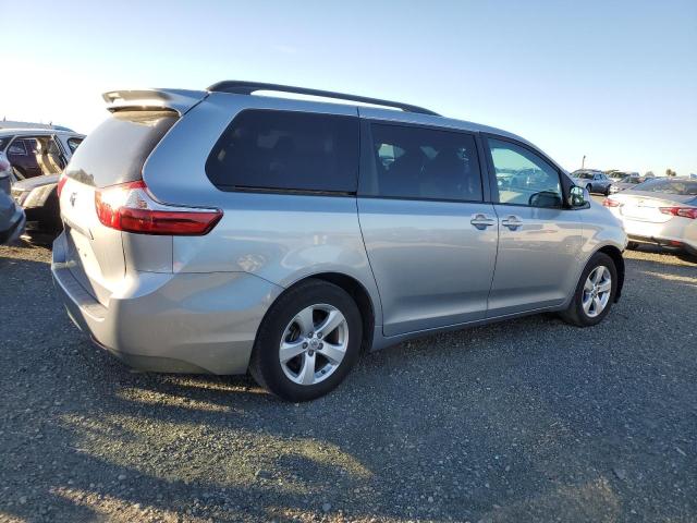 Photo 3 from auction – 2015 TOYOTA SIENNA LE with VIN 5TDKK3DC2FS644808