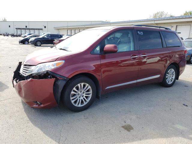 TOYOTA SIENNA XLE 2017 with VIN 5TDYZ3DC7HS863126 - Photo from auction