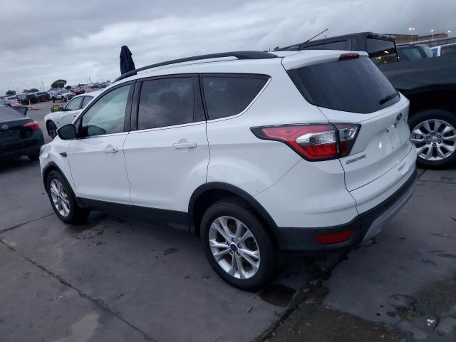 Photo 2 from auction – 2017 FORD ESCAPE SE with VIN 1FMCU0GD5HUB03487