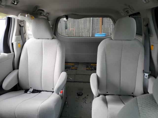 Photo 10 from auction – 2013 TOYOTA SIENNA LE with VIN 5TDJK3DC8DS067243