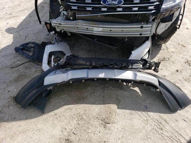 Photo 13 from auction – 2017 FORD EXPLORER L with VIN 1FM5K8FH8HGE27775
