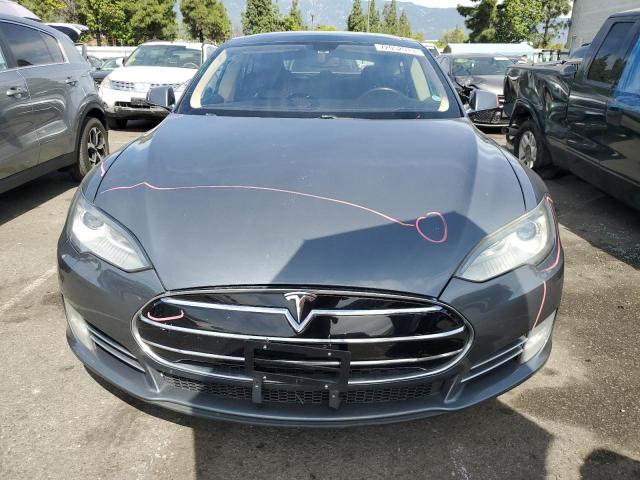 Photo 5 from auction – 2013 TESLA MODEL S with VIN 5YJSA1BC2DFP10608