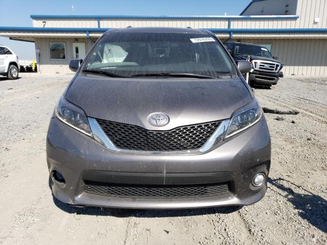 Photo 5 from auction – 2017 TOYOTA SIENNA SE with VIN 5TDXZ3DC0HS819500