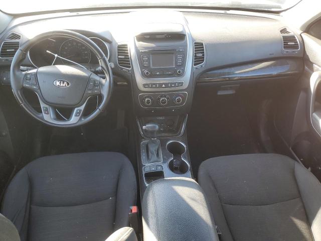 Photo 8 from auction – 2015 KIA SORENTO LX with VIN 5XYKTDA67FG655222