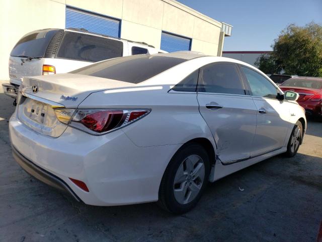 Photo 3 from auction – 2012 HYUNDAI SONATA HYB with VIN KMHEC4A41CA042239